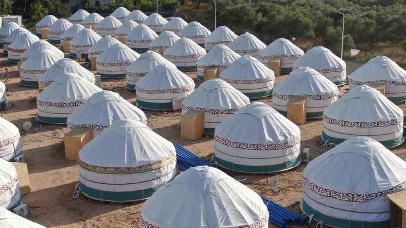 Kırgız çadırları, depremzede vatandaşların yeni yuvası oldu